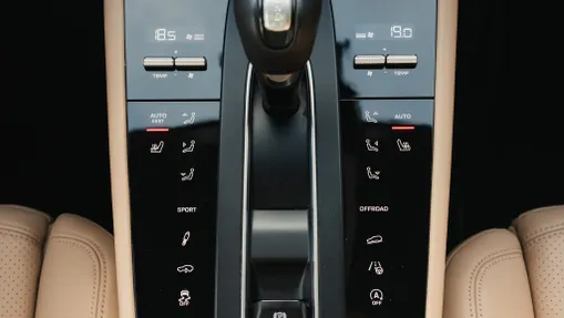 PORSCHE Macan Macan