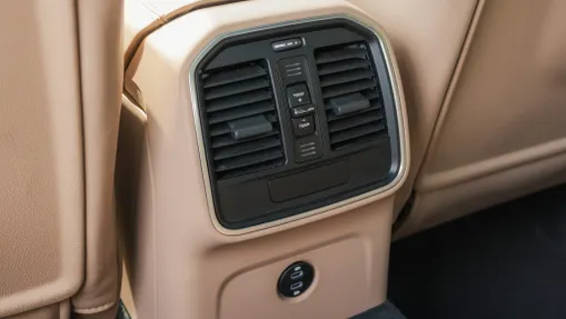 PORSCHE Macan Macan