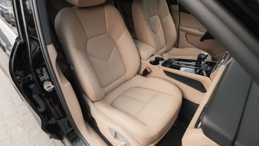 PORSCHE Macan Macan
