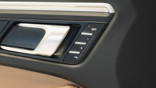 PORSCHE Macan Macan