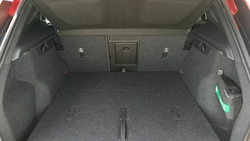 VOLVO XC40 XC40 B3 Plus Dark aut