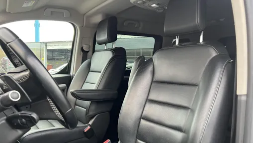 TOYOTA Proace Verso Proace Verso 2.0 D4-D Medium VIP Aut.