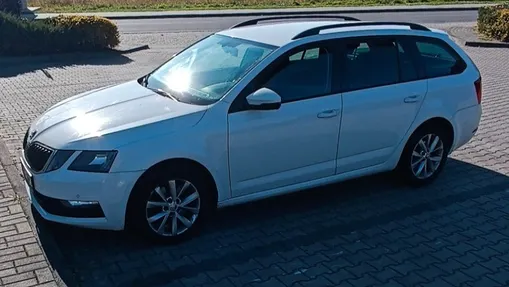 SKODA Octavia -