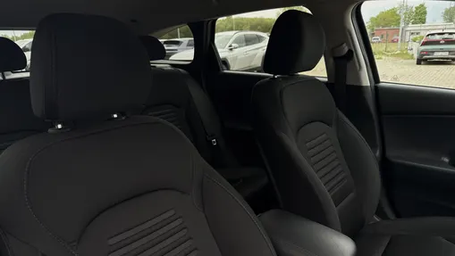 HYUNDAI i30 i30 1.5 T-GDI 48V Smart Plus