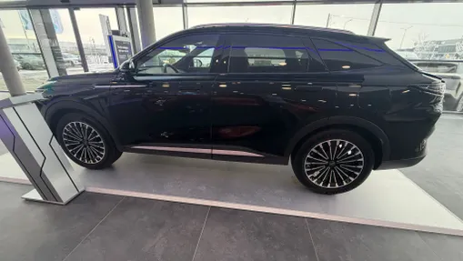 OMODA Omoda 9 Omoda 9 1.5 Super Hybrid Exclusive AWD