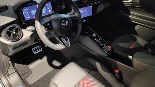 ALFA ROMEO Junior Junior 1.2 mHEV Ti eDCT Nowy
