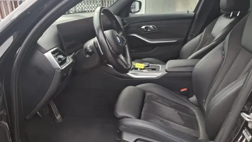 BMW Seria 3 330e M Sport sport-aut