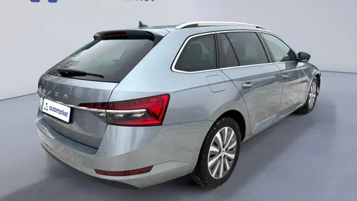 SKODA Superb Superb 2.0 TDI SCR Style DSG