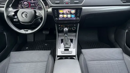 SKODA Superb Superb 2.0 TDI SCR Style DSG