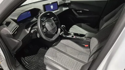 PEUGEOT 2008 2008 PureTech 100 Allure S&S BVM6