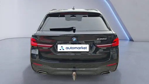 BMW Seria 5 530e M Sport sport-aut