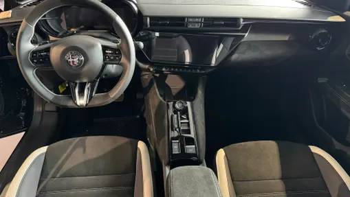 ALFA ROMEO Junior Junior 1.2 mHEV Sport Speciale eDCT Nowy