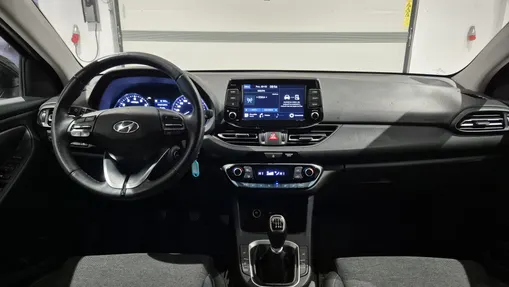 HYUNDAI i30 i30 1.5 T-GDI 48V Smart
