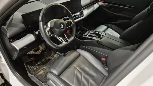 BMW Seria 5 520d xDrive mHEV M Sport aut