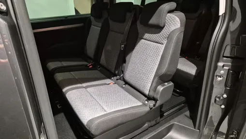 PEUGEOT Traveller Traveller 2.2 BlueHDi Long Business EAT8 Nowy