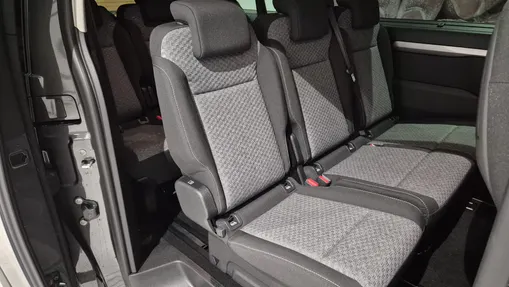 PEUGEOT Traveller Traveller 2.2 BlueHDi Long Business EAT8 Nowy