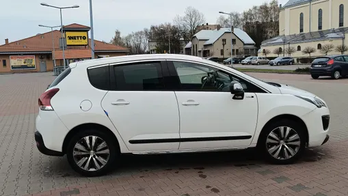 PEUGEOT 3008 3008 1.6 Style