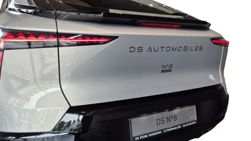 DS N°8 N°8 97.2kWh Long Range AWD Jules Verne Nowy