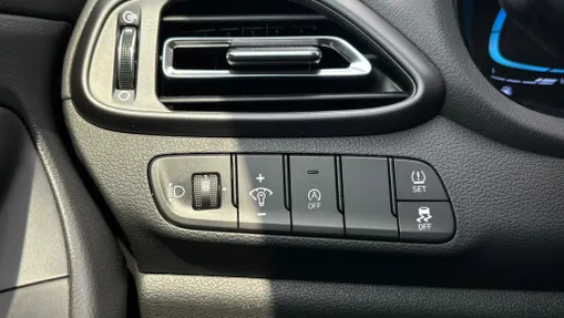 HYUNDAI i30 i30 1.0 T-GDI Modern