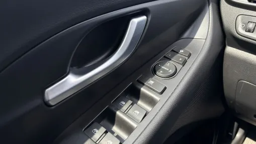 HYUNDAI i30 i30 1.0 T-GDI Modern