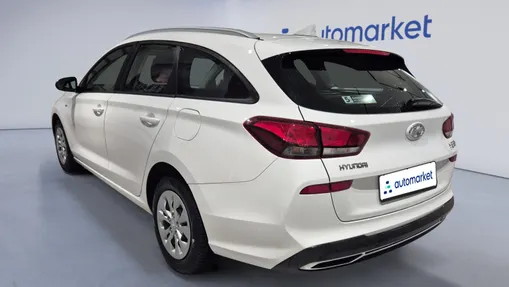 HYUNDAI i30 i30 1.5 T-GDI 48V Modern