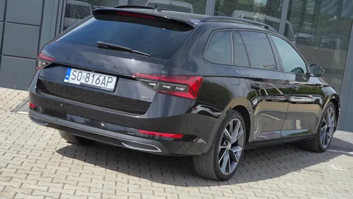 SKODA Superb Superb 2.0 TDI 4x4 Sportline DSG