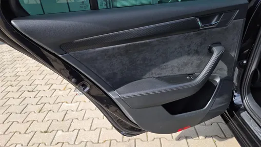 SKODA Superb Superb 2.0 TDI 4x4 Sportline DSG