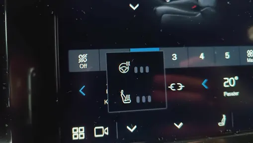 VOLVO XC40 XC40 B3 Plus Dark aut