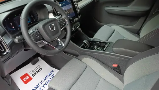 VOLVO XC40 XC40 B3 Plus Dark aut