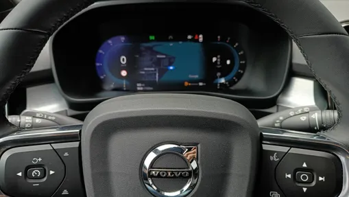 VOLVO XC40 XC40 B3 Plus Dark aut