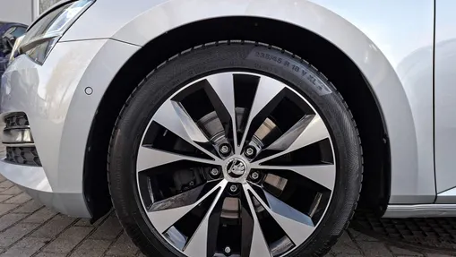 SKODA Superb Superb 2.0 TDI SCR Style DSG