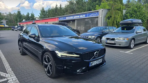 VOLVO V60 V60 B4 B Ultra Dark aut