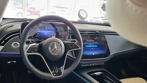 MERCEDES-BENZ E Klasa E 200 mHEV Avantgarde 9G-Tronic
