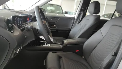 MERCEDES-BENZ GLB GLB 200 d 4-Matic 8G-DCT