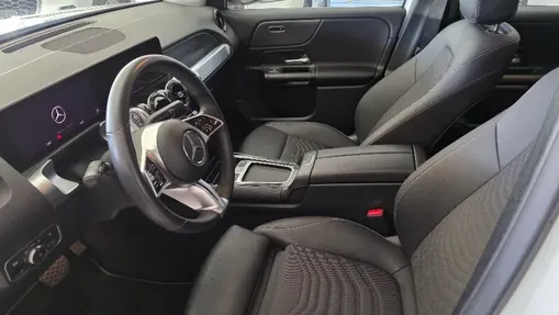 MERCEDES-BENZ GLB GLB 200 d 4-Matic 8G-DCT