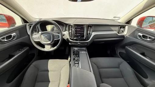VOLVO XC60 XC60 B4 B Momentum Pro aut