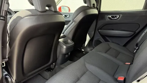 VOLVO XC60 XC60 B4 B Momentum Pro aut