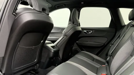 VOLVO XC60 XC60 B5 B AWD Plus Black Edition aut