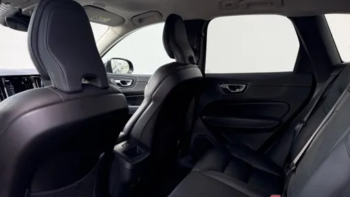 VOLVO XC60 XC60 B4 D AWD Plus Dark aut