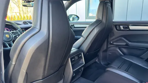 PORSCHE Cayenne Cayenne Platinum Edition