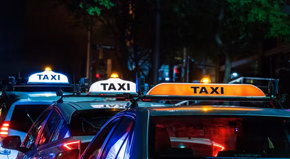 Najlepsze samochody na taksówkę: Porady dla przyszłych i obecnych taksówkarzy