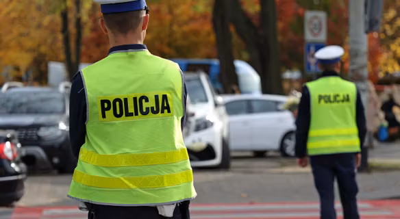 Akcja „Znicz” 2025: policja apeluje o ostrożność. Zmiany i utrudnienia