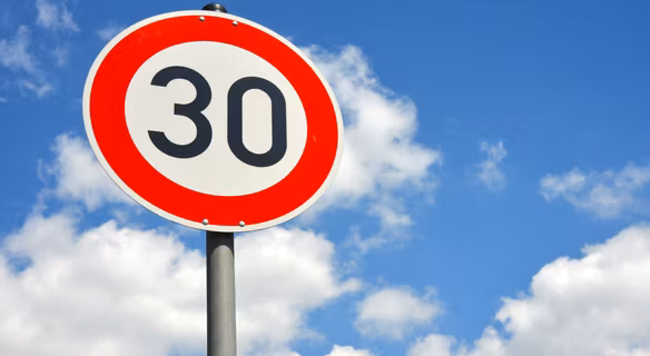 Strefa „Tempo 30” – na czym polega?