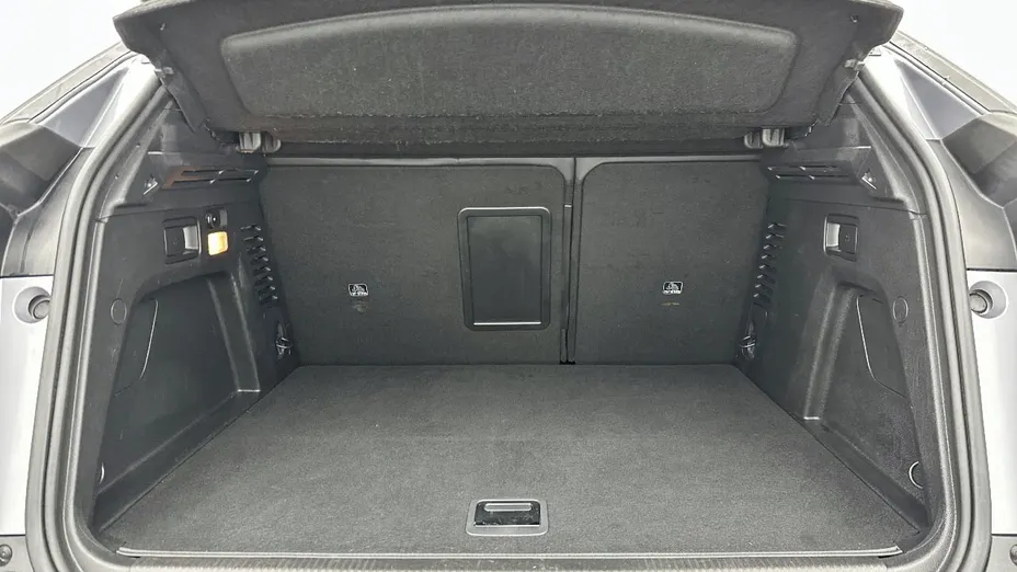 PEUGEOT 3008 -