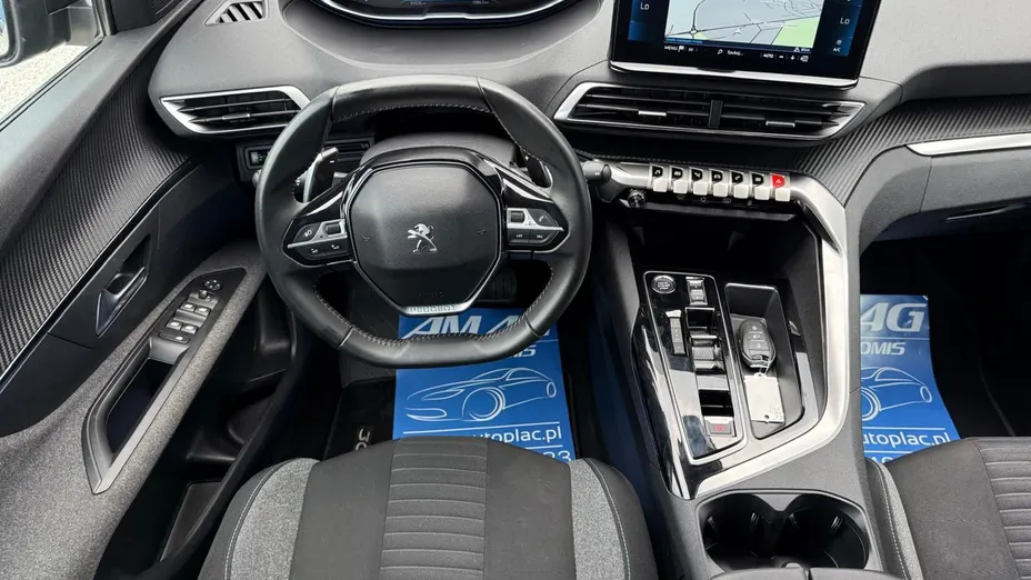 PEUGEOT 3008 -