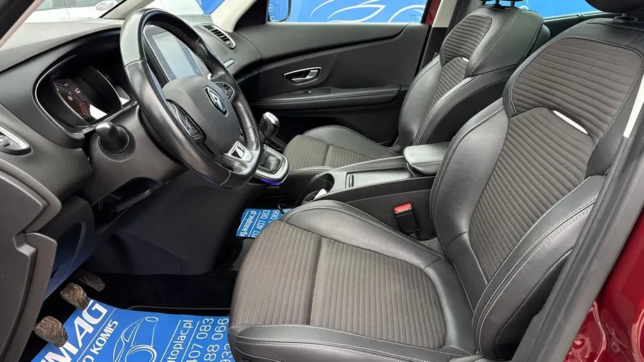 RENAULT Scenic -