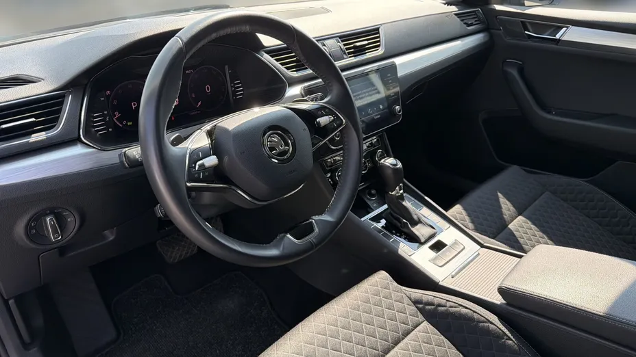 SKODA Superb Superb 2.0 TDI SCR Ambition DSG