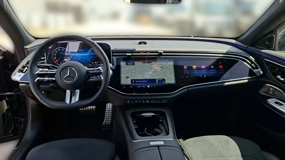 MERCEDES-BENZ E Klasa E 300 de PHEV 4-Matic AMG 9G-Tronic