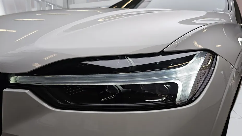 VOLVO XC60 XC60 B4 B R-Design aut