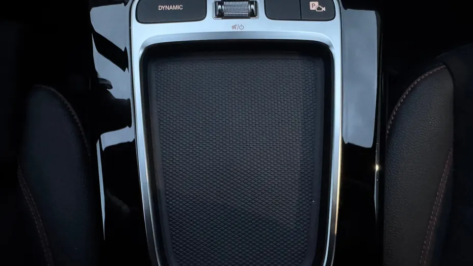 MERCEDES-BENZ A Klasa A 220 4-Matic AMG Line 8G-DCT